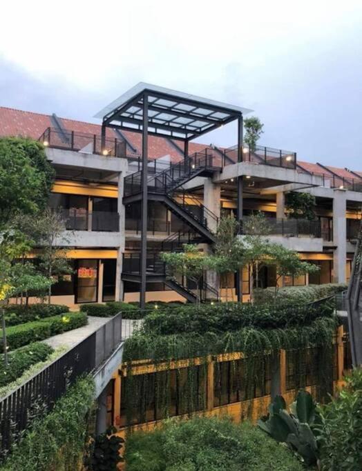 Tamarind Suite Cyberjaya 2-10Pax Duplex Luaran gambar