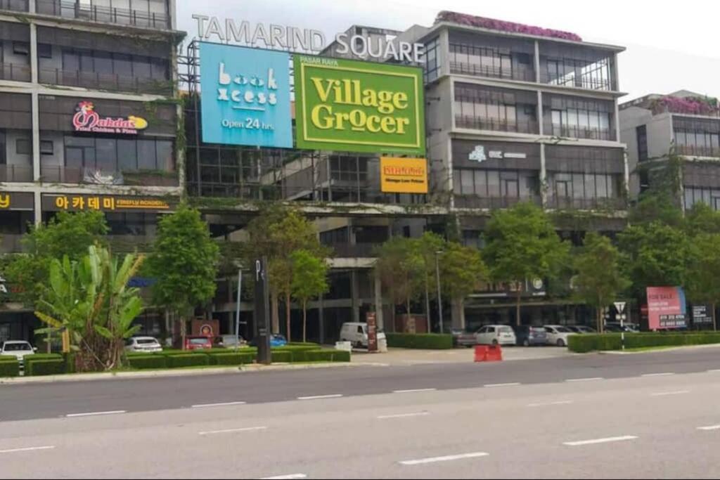 Tamarind Suite Cyberjaya 2-10Pax Duplex Luaran gambar