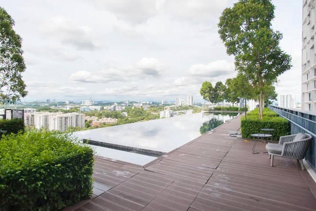 Tamarind Suite Cyberjaya 2-10Pax Duplex Luaran gambar